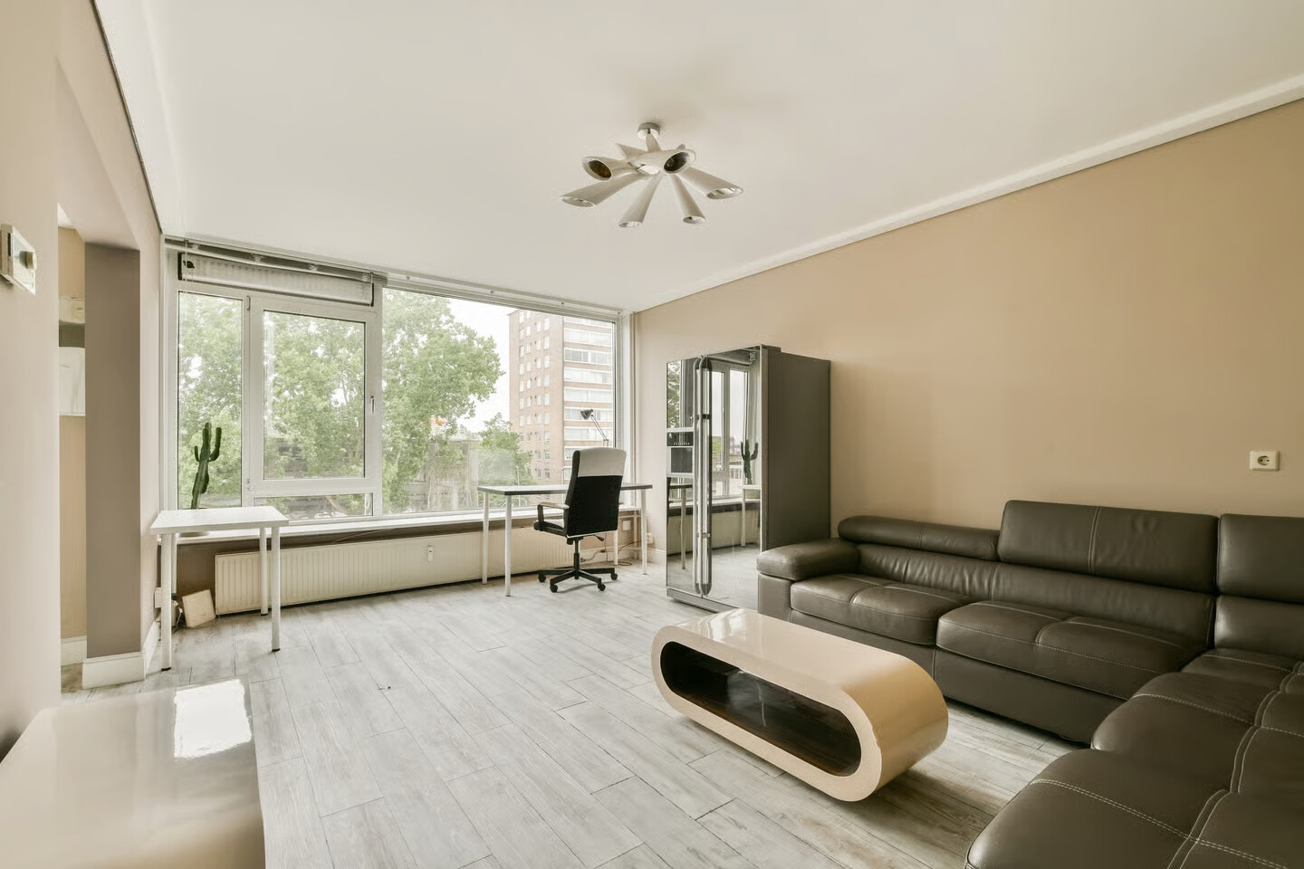 Appartement te koop: Mr. F.A. van Hallweg 146, Amstelveen