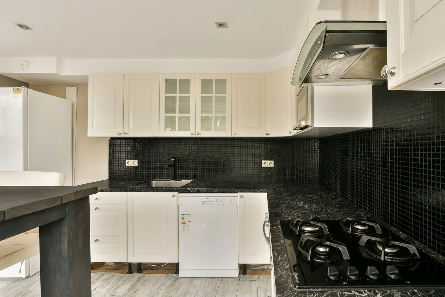 Appartement te koop: Mr. F.A. van Hallweg 146, Amstelveen
