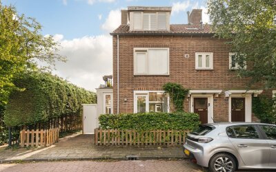 Stadhouders. 4-HS