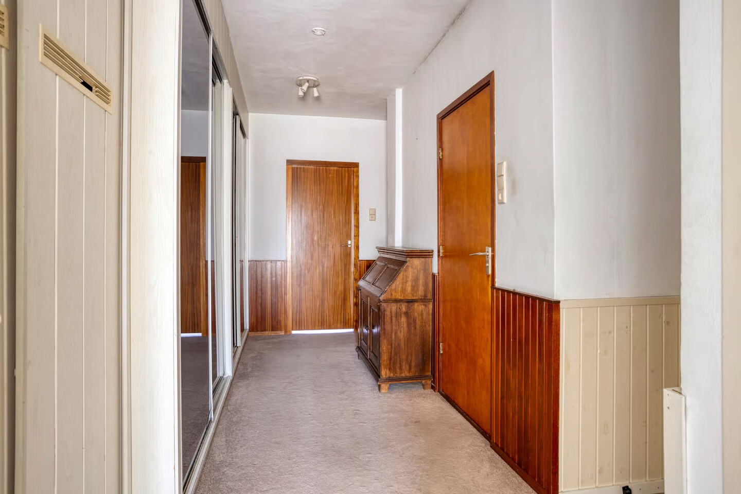 Tussenwoning te koop: Oude Karselaan 12, Amstelveen