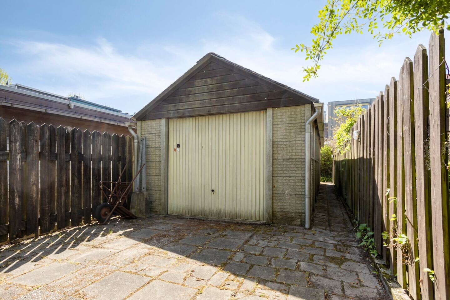 Tussenwoning te koop: Oude Karselaan 12, Amstelveen