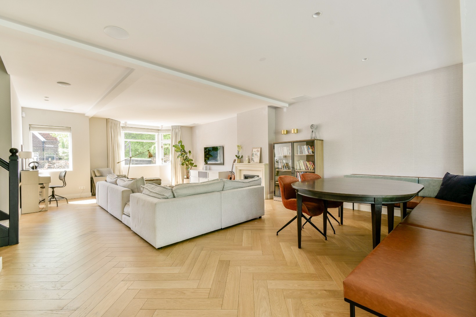 Tussenwoning te koop: Oude Karselaan 24, Amstelveen