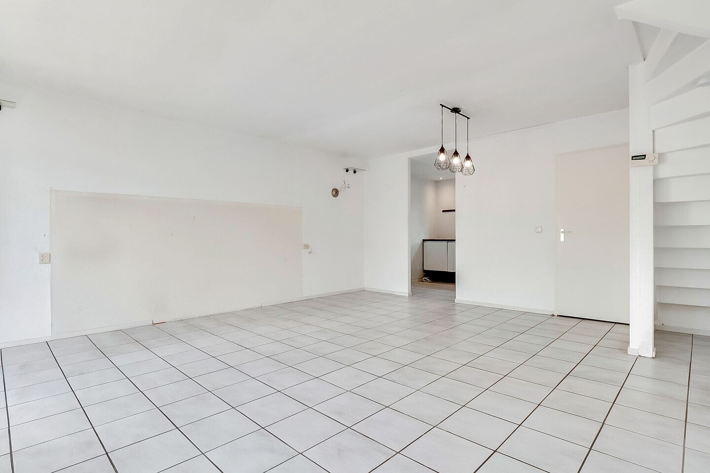Tussenwoning te koop: Burgemeester A. Colijnweg 35, Amstelveen