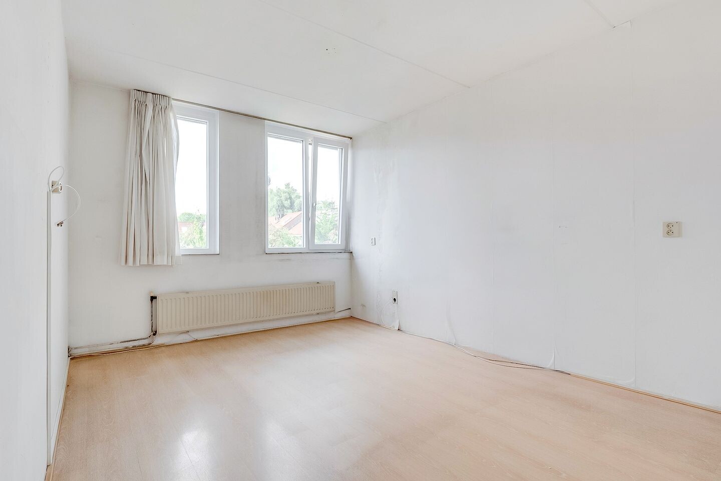 Tussenwoning te koop: Burgemeester A. Colijnweg 35, Amstelveen