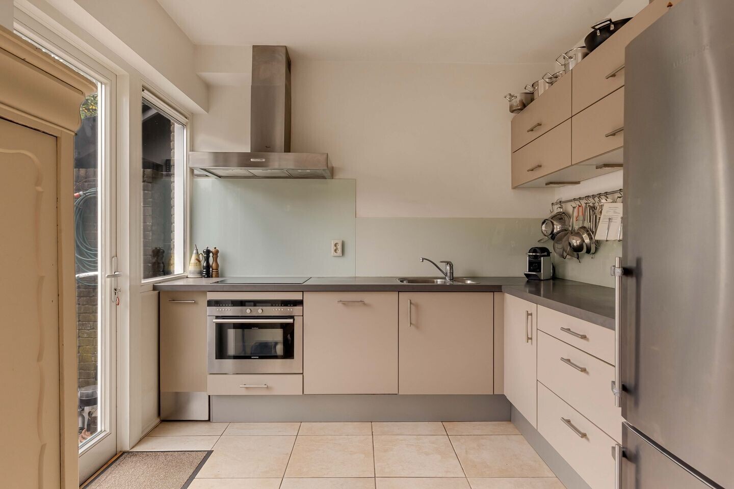 Tussenwoning te koop: Top Naefflaan 4, Amstelveen