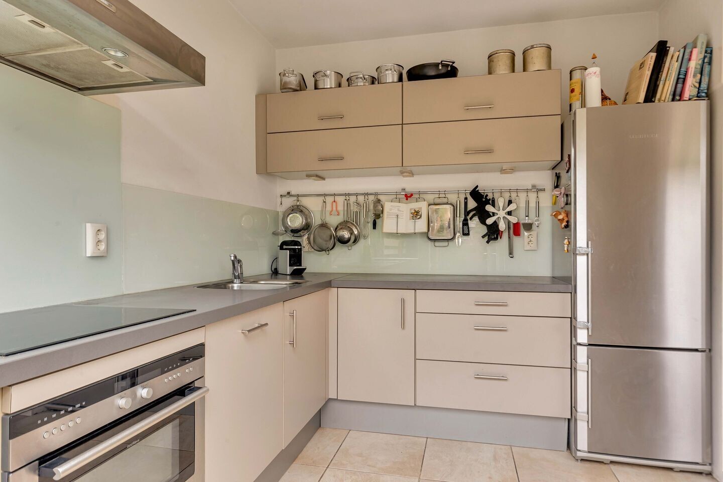 Tussenwoning te koop: Top Naefflaan 4, Amstelveen