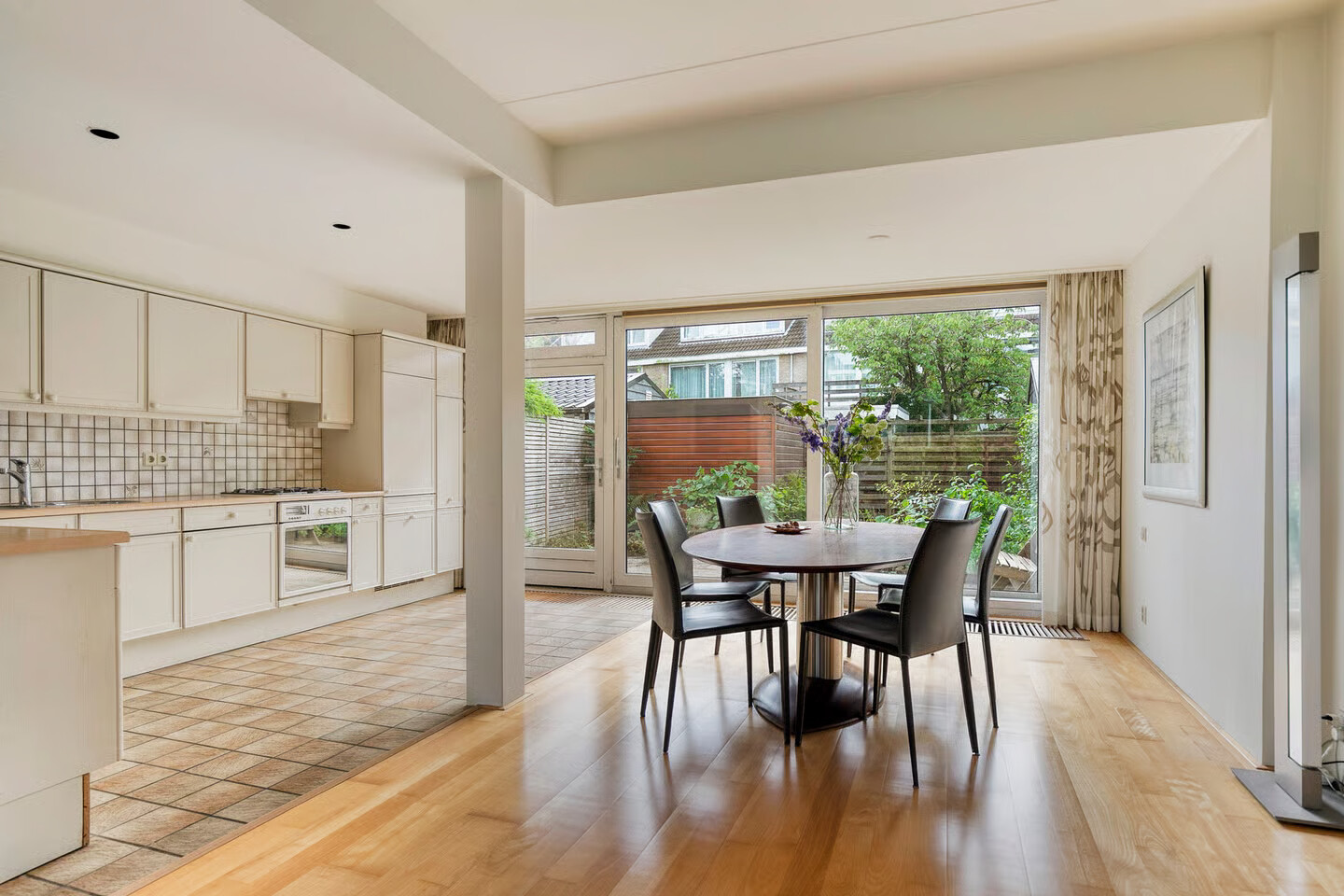 Tussenwoning te koop: Kathleen Ferrierlaan 10, Amstelveen