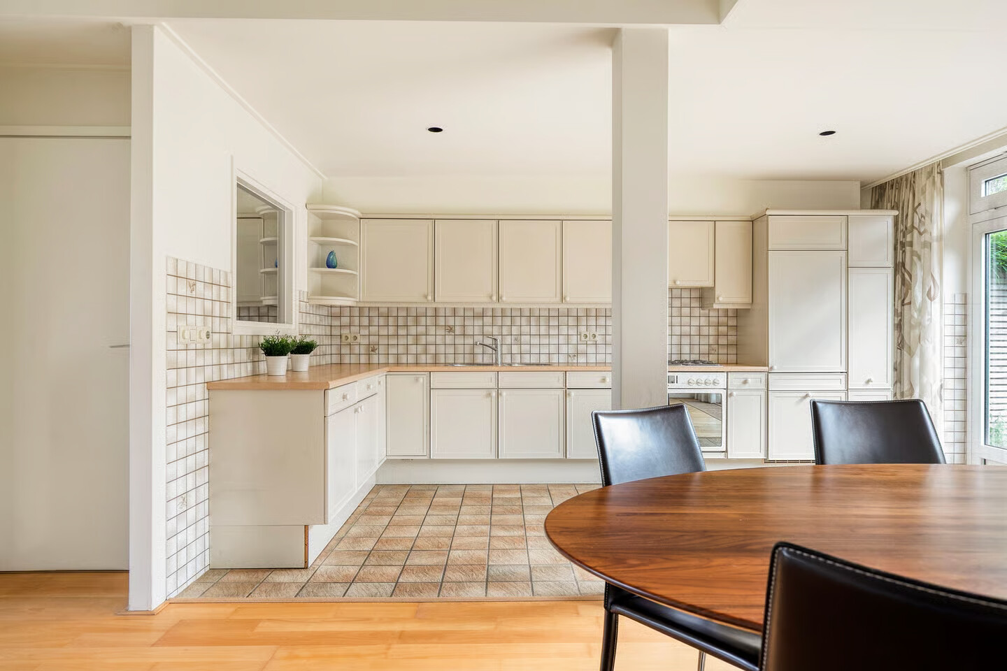 Tussenwoning te koop: Kathleen Ferrierlaan 10, Amstelveen