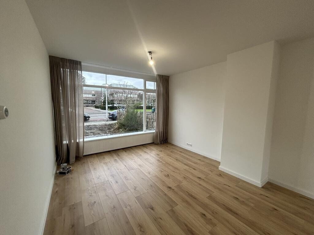 Tussenwoning te koop: Eleanor Rooseveltlaan 182, Amstelveen