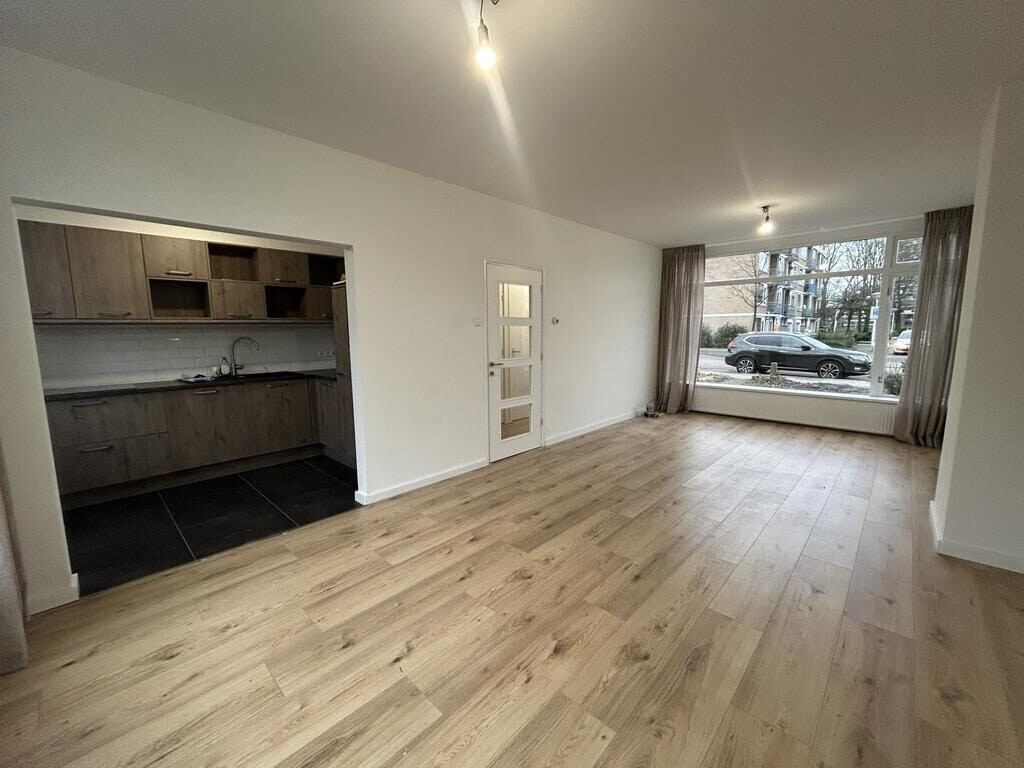 Tussenwoning te koop: Eleanor Rooseveltlaan 182, Amstelveen