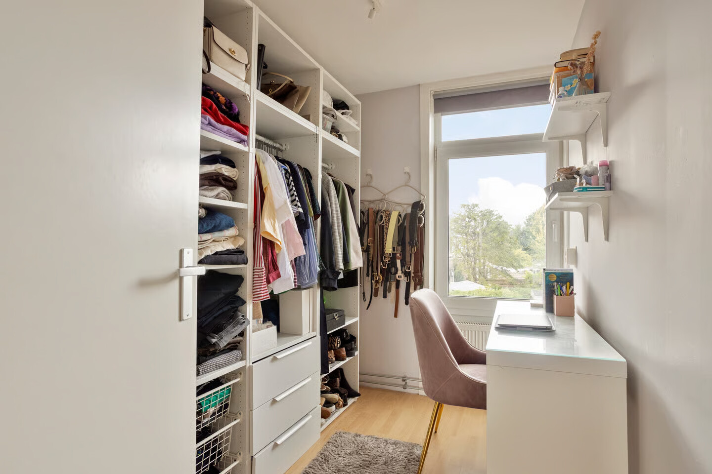 Tussenwoning te koop: Else Mauhsstraat 8, Amstelveen