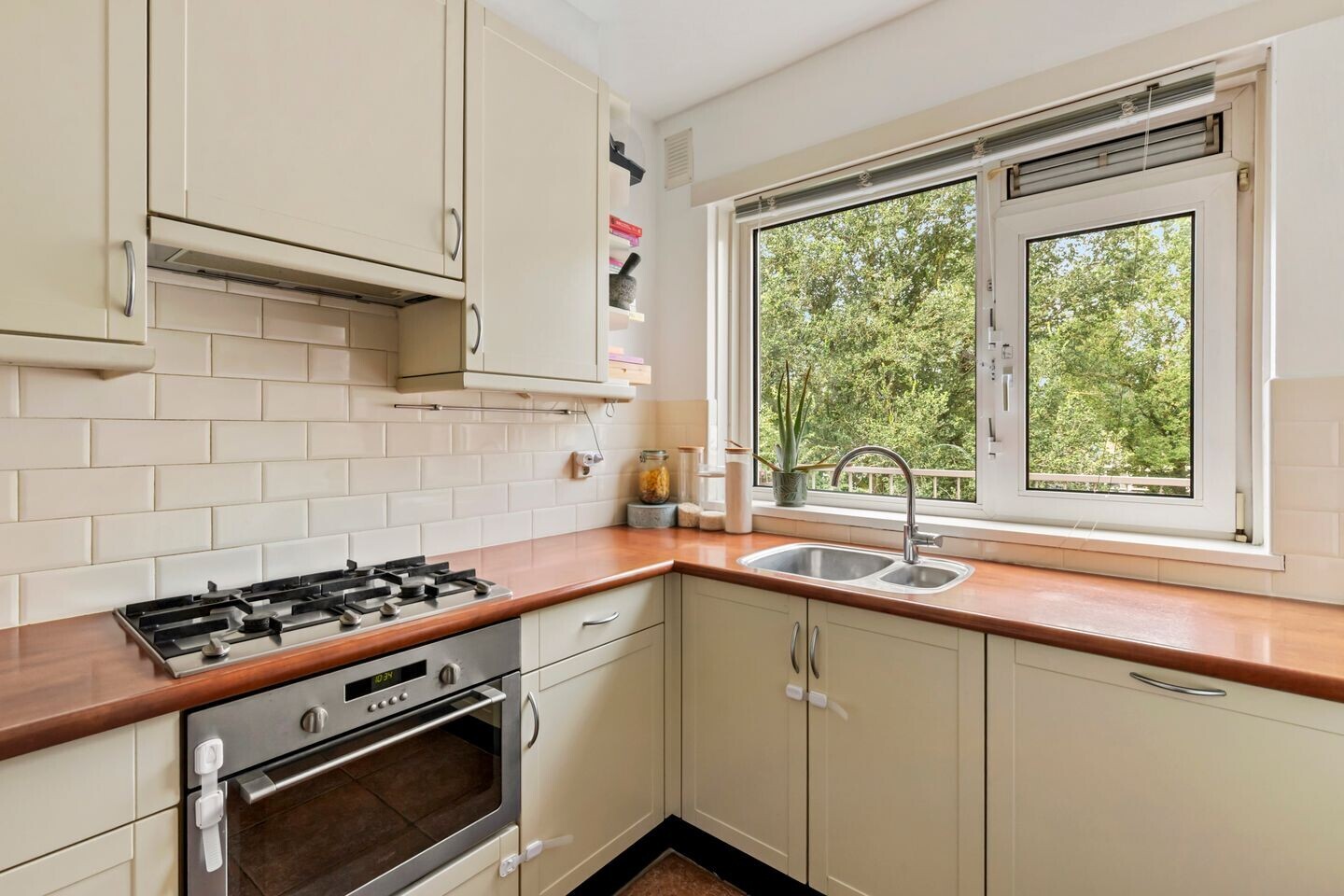 Appartement te koop: Camera Obscuralaan 276, Amstelveen