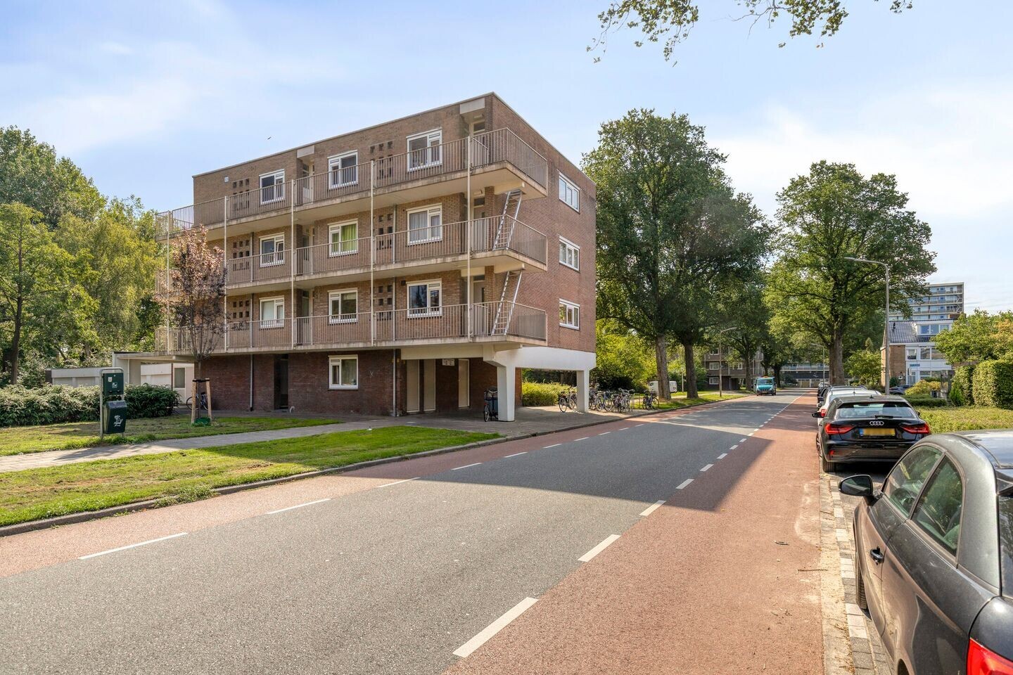 Appartement te koop: Camera Obscuralaan 302, Amstelveen