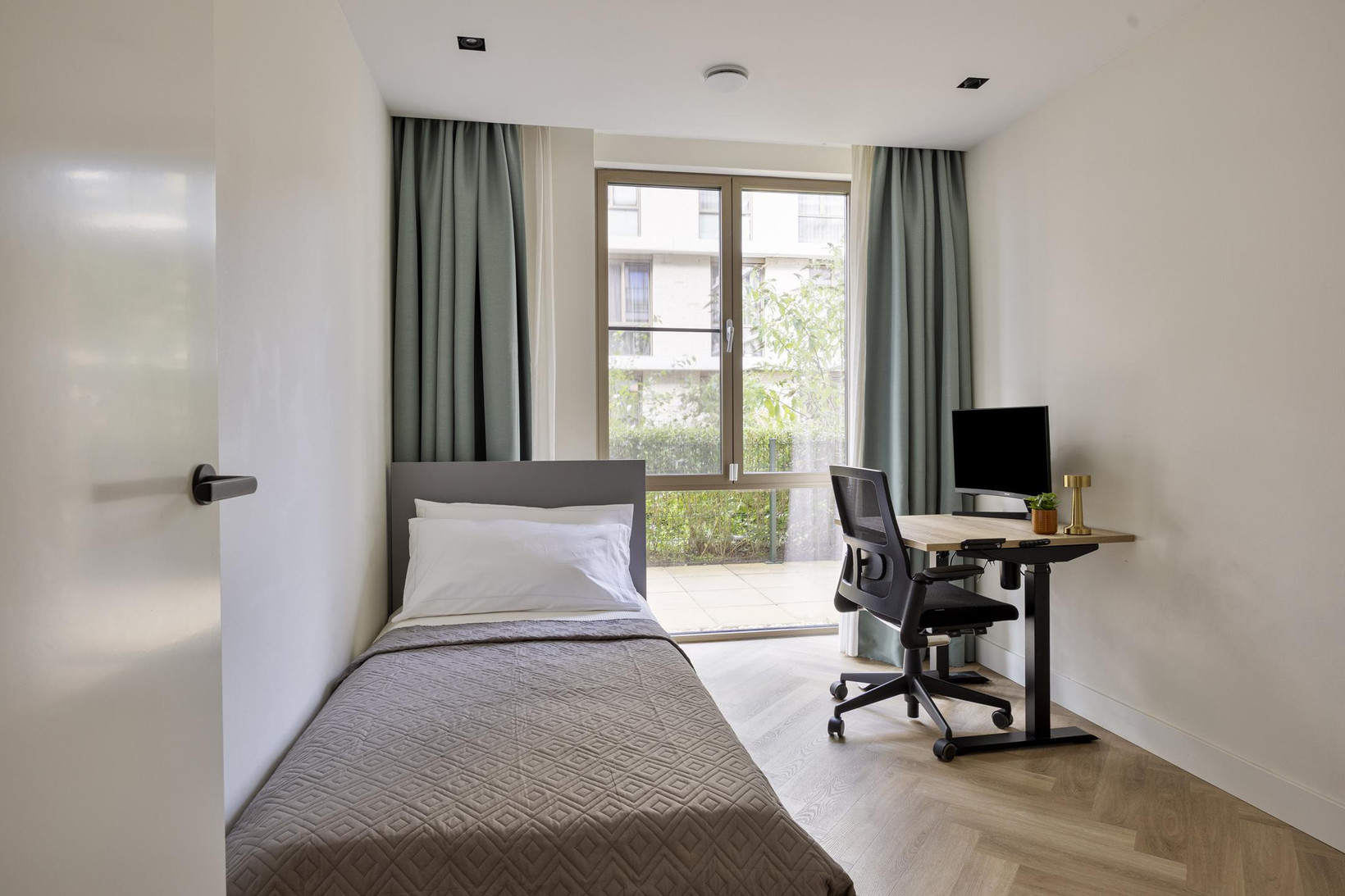 Appartement te koop: Klaasje Zevensterstraat 349, Amstelveen