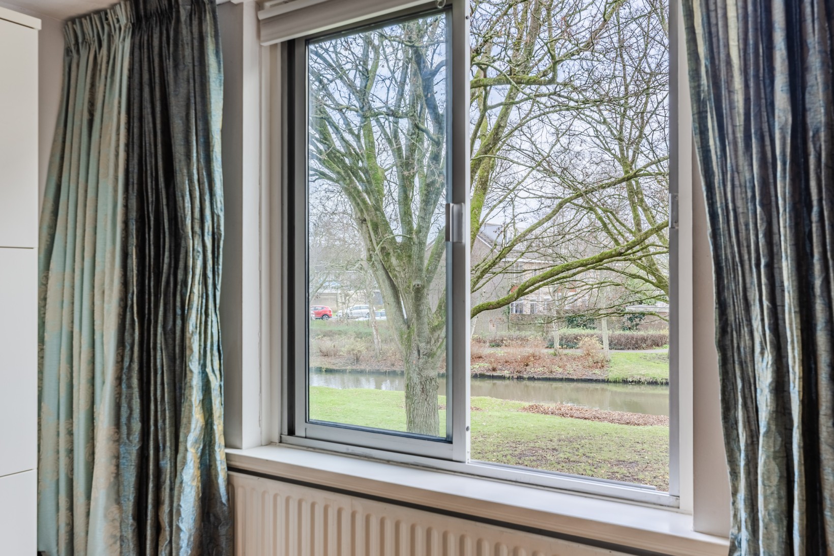 Tussenwoning te koop: De Parelvisserslaan 114, Amstelveen