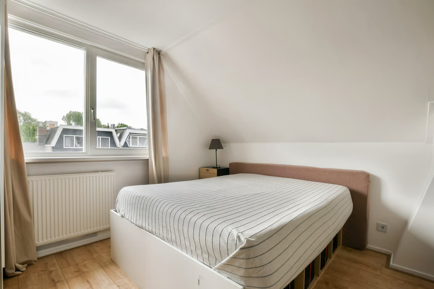 Tussenwoning te koop: Thomas à Kempislaan 15, Amstelveen