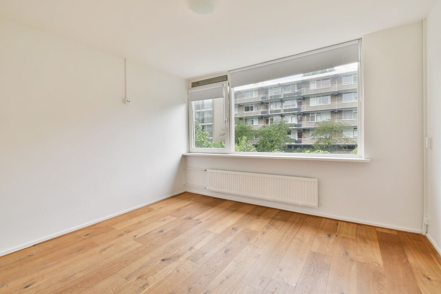 Tussenwoning te koop: Dr. Allard Piersonstraat 10, Amstelveen