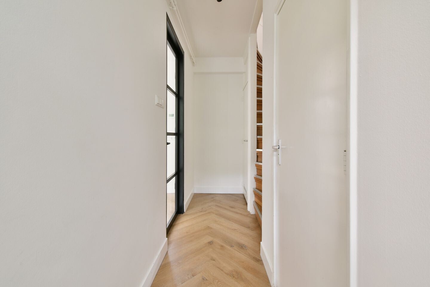 Tussenwoning te koop: Dr. Allard Piersonstraat 10, Amstelveen
