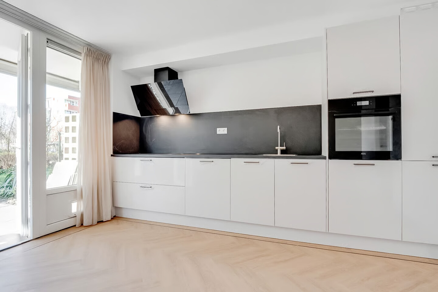 Tussenwoning te koop: Majella 19, Amstelveen