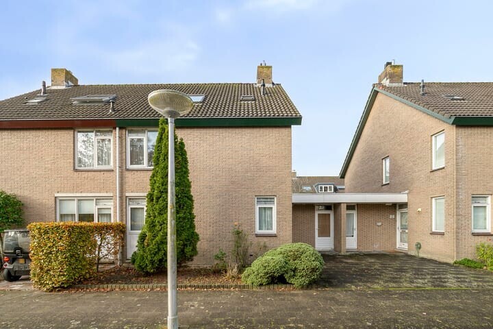 Tussenwoning te koop: Valreep 50, Amstelveen
