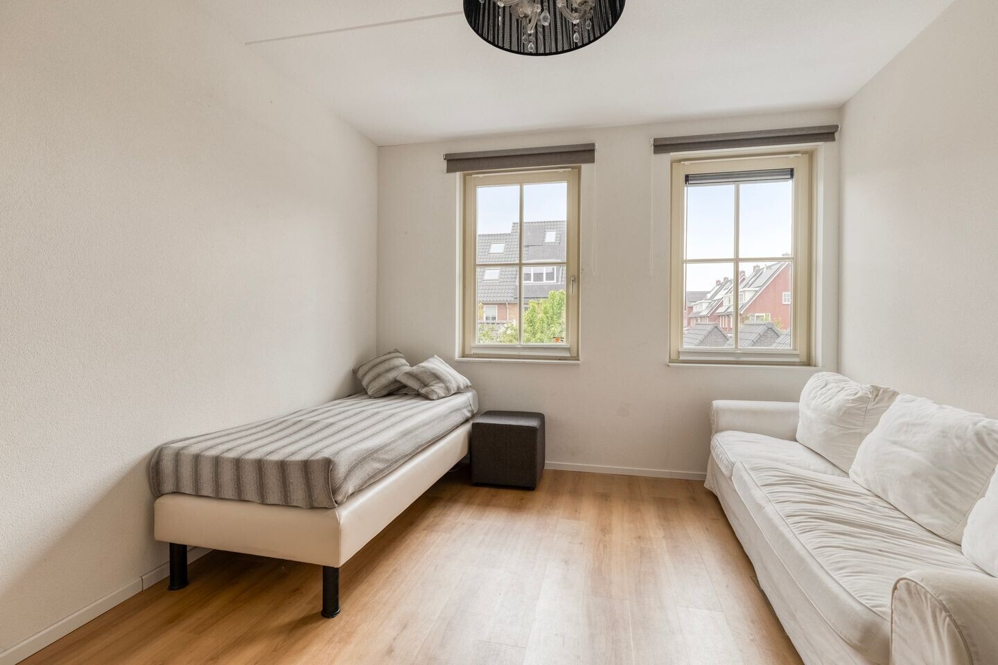 Hoekwoning te koop: Jane Addamslaan 6, Amstelveen