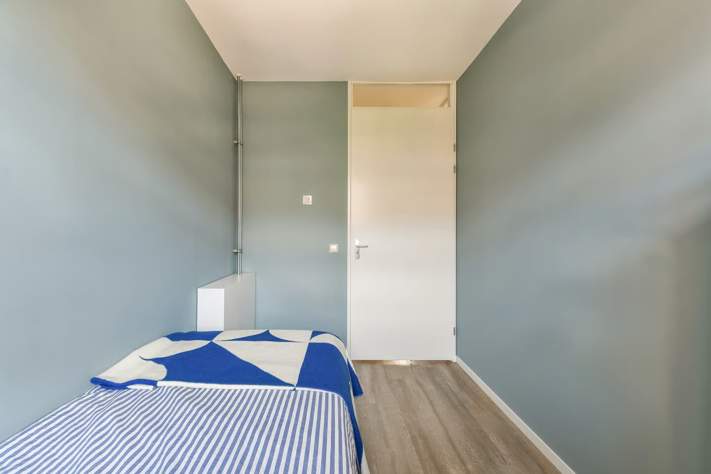 Tussenwoning te koop: Sterkenburg 34, Amstelveen