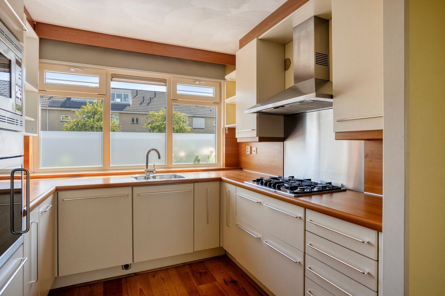 Tussenwoning te koop: Gaasterland 8, Amstelveen