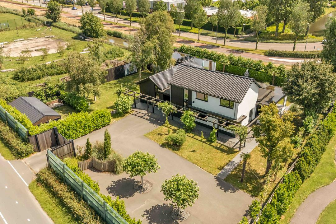 Vrijstaande woning te koop: Legmeerdijk 130, Amstelveen