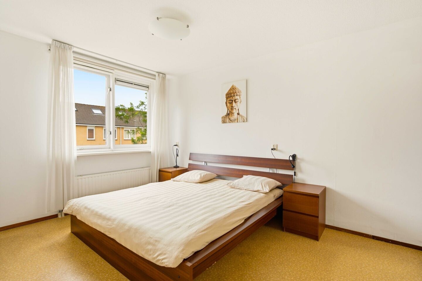 Tussenwoning te koop: Marga Klompélaan 8, Amstelveen
