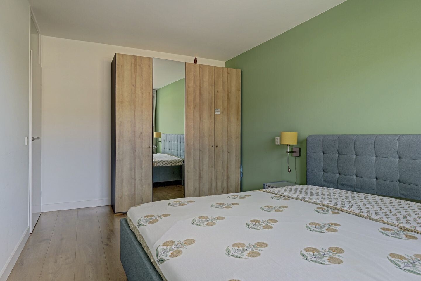 Tussenwoning te koop: Ko van Dijklaan 33, Amstelveen