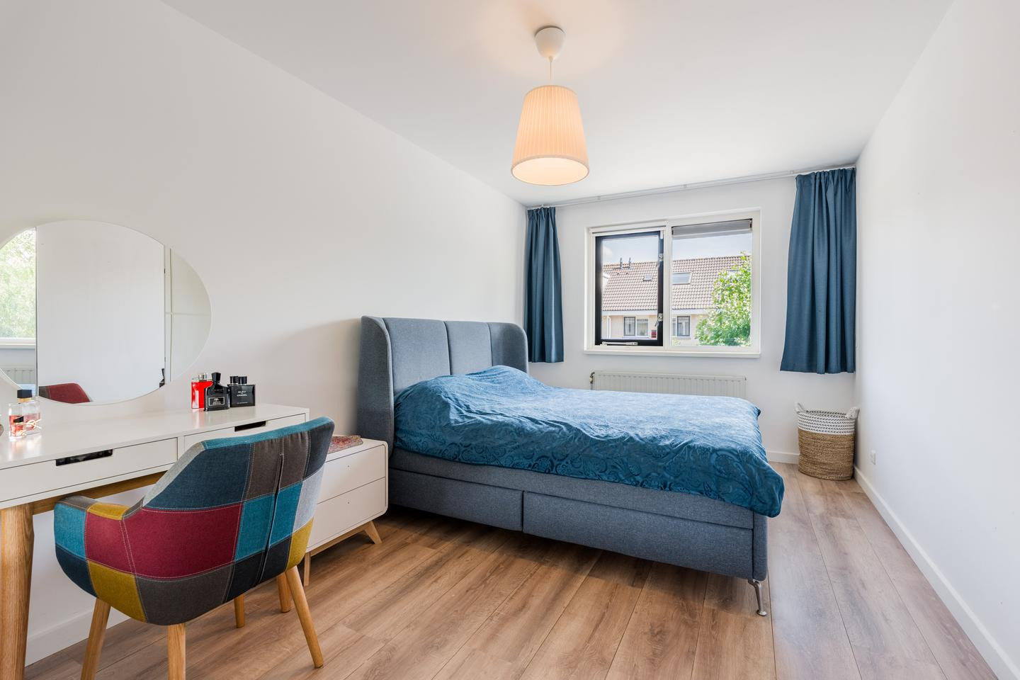 Tussenwoning te koop: Bertus Aafjeslaan 33, Amstelveen