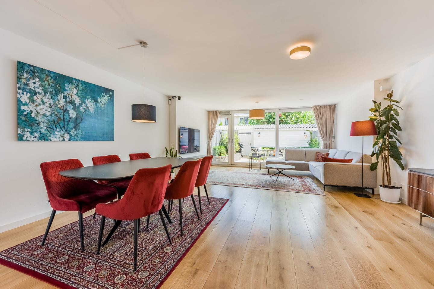 Tussenwoning te koop: Bertus Aafjeslaan 33, Amstelveen