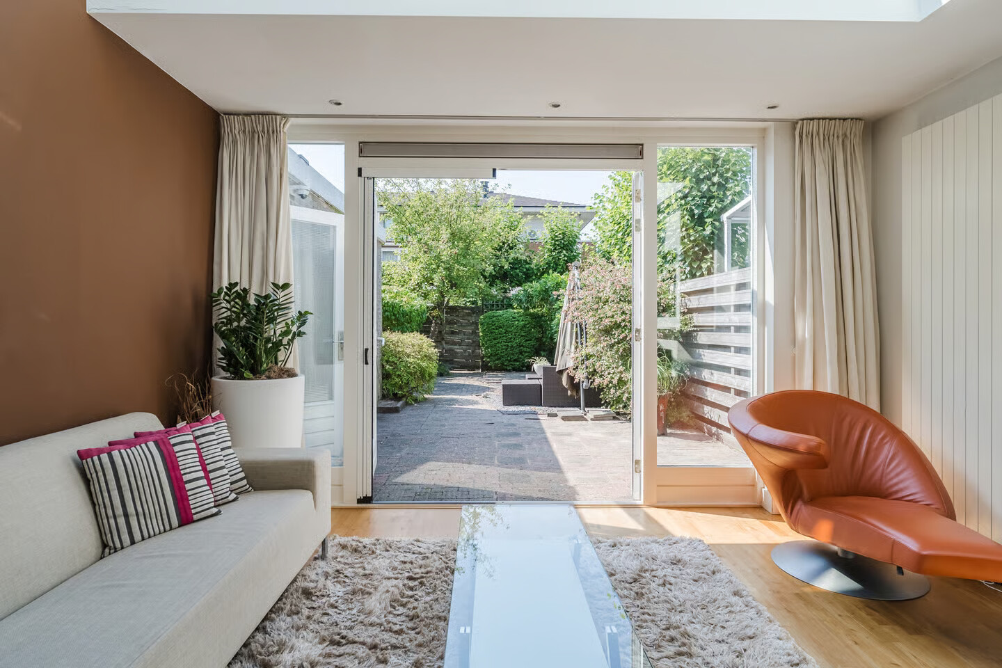 Tussenwoning te koop: Bertus Aafjeslaan 50, Amstelveen