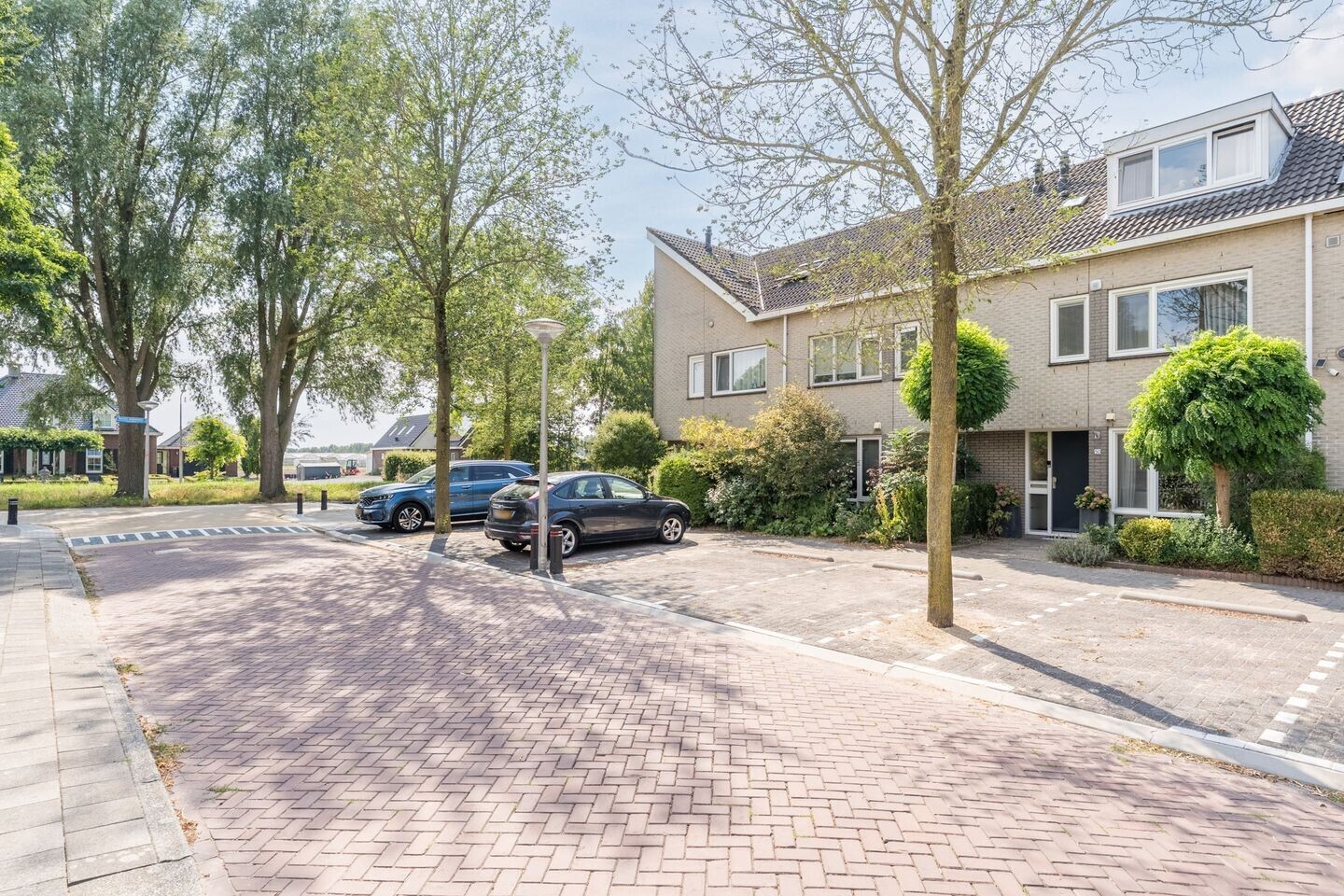 Tussenwoning te koop: Bertus Aafjeslaan 50, Amstelveen
