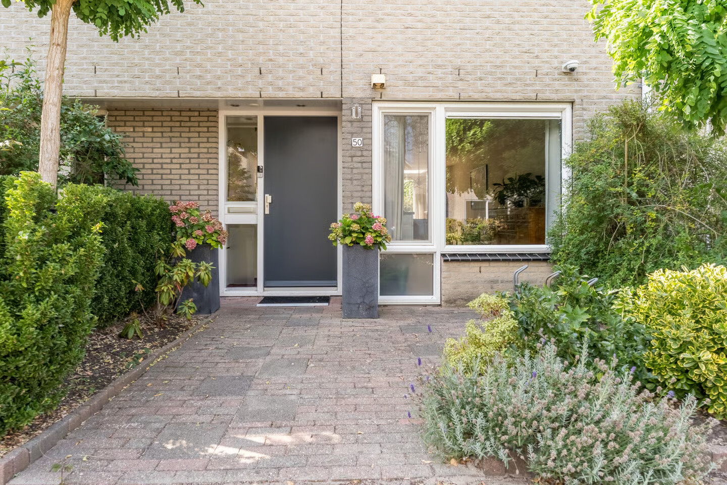Tussenwoning te koop: Bertus Aafjeslaan 50, Amstelveen