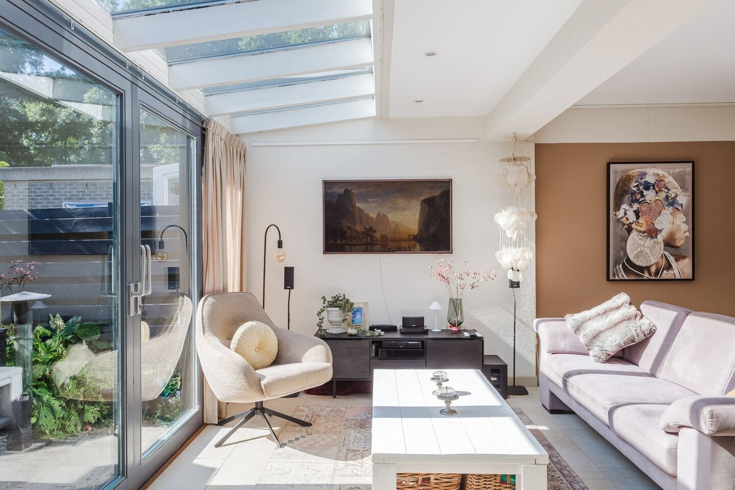 Tussenwoning te koop: Anne de Vrieslaan 47, Amstelveen