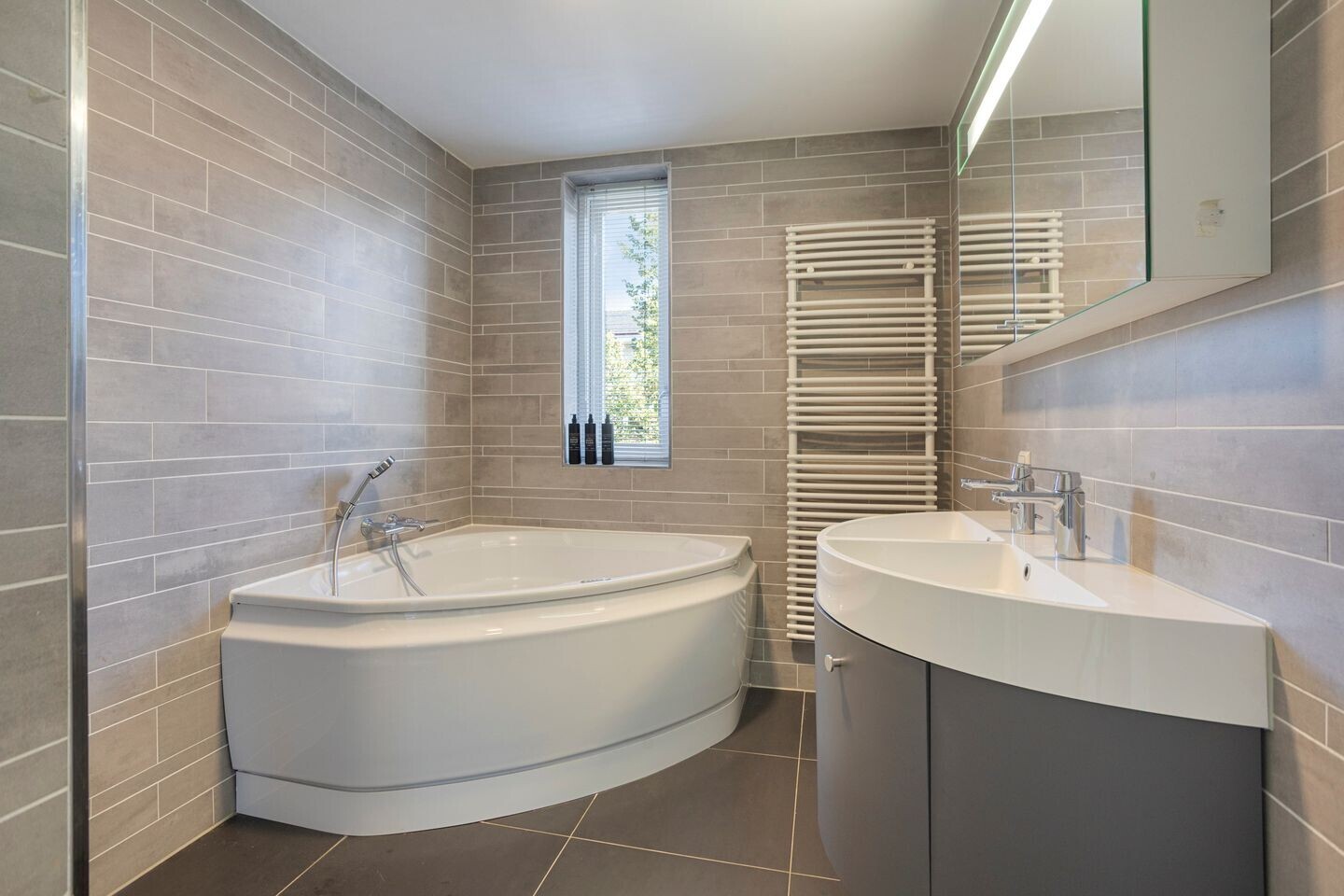Hoekwoning te koop: Ida Gerhardtlaan 22, Amstelveen