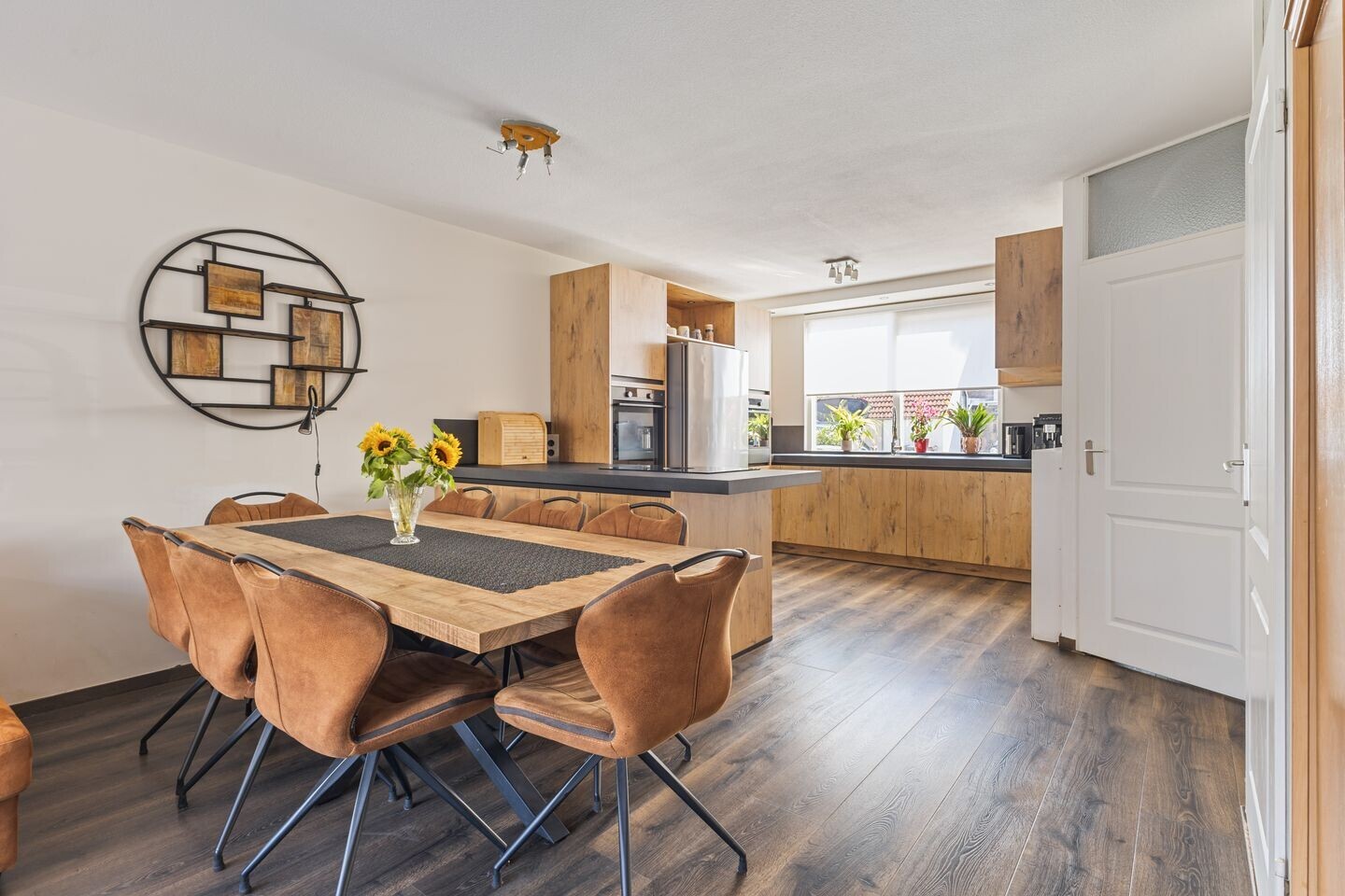 Tussenwoning te koop: Marketentster 55, Amstelveen