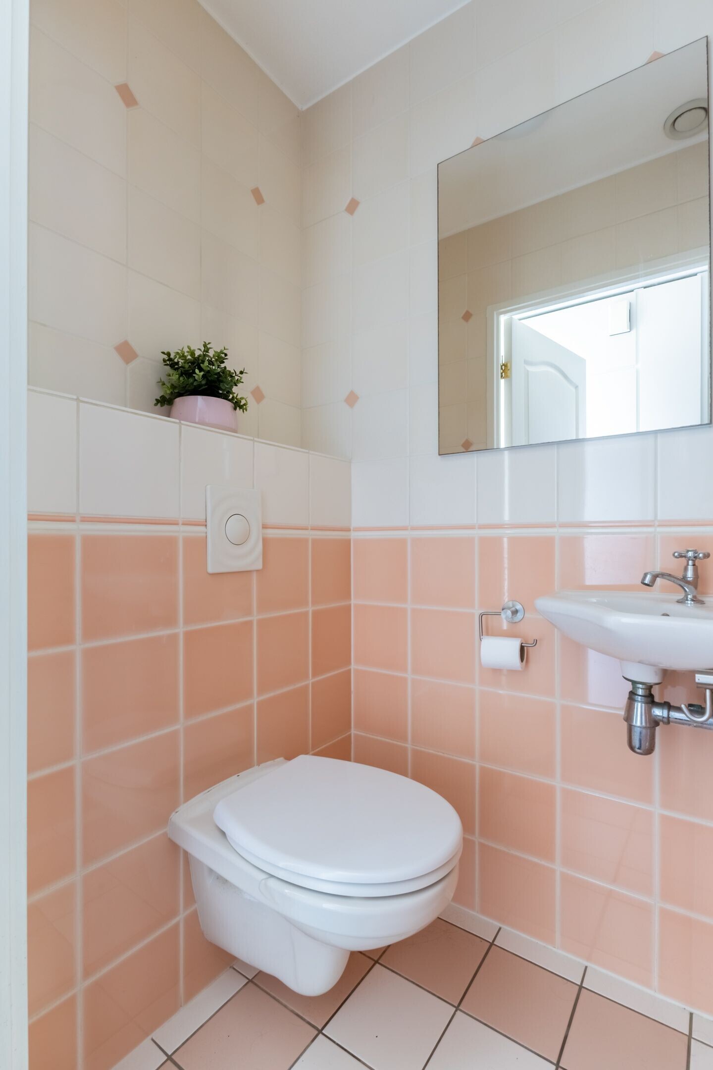 Tussenwoning te koop: De Zon 18, Amstelveen