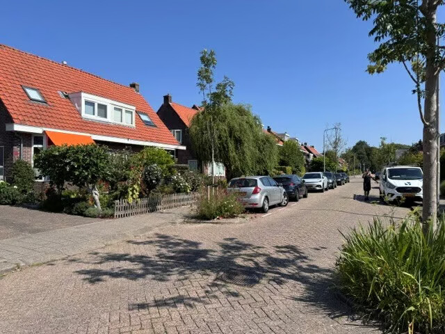Twee-onder-één-kap te koop: Koningin Wilhelminalaan 19, Ouderkerk Aan De Amstel