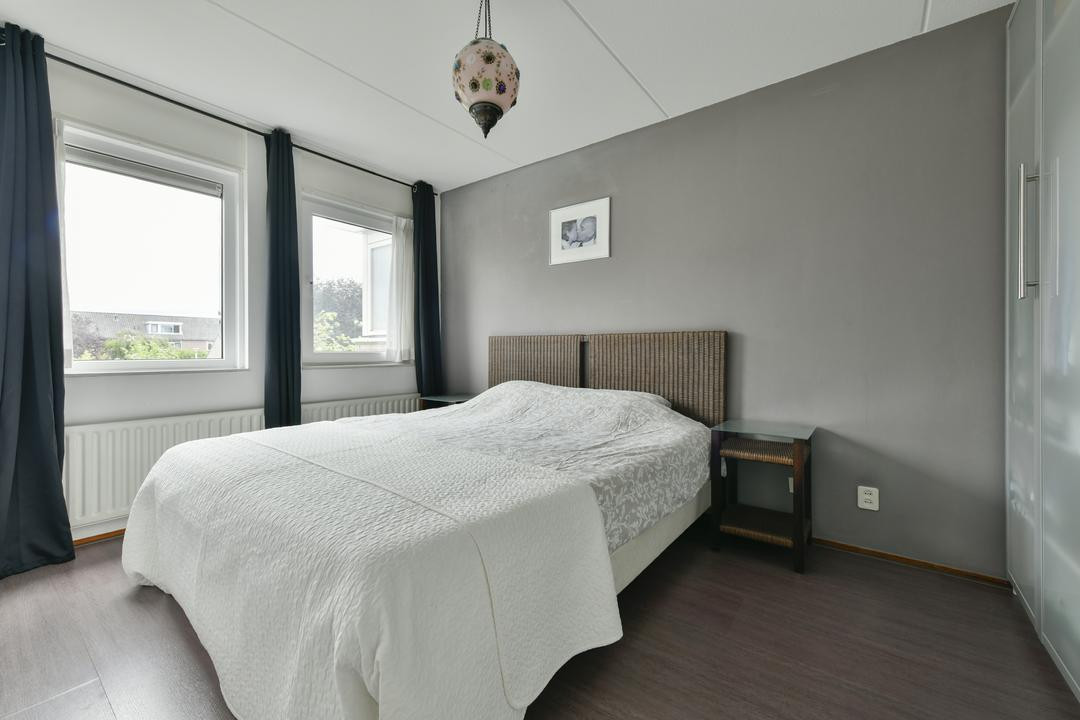Tussenwoning te koop: Abraham Rademakerstraat 17, Ouderkerk Aan De Amstel