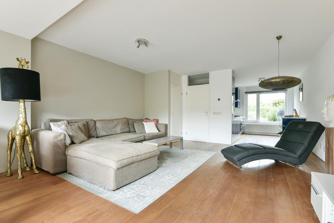 Tussenwoning te koop: Abraham Rademakerstraat 17, Ouderkerk Aan De Amstel