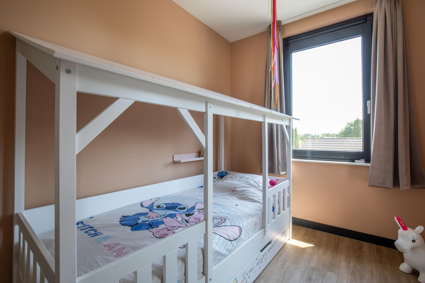 Hoekwoning te koop: Middenweg 100, Ouderkerk Aan De Amstel