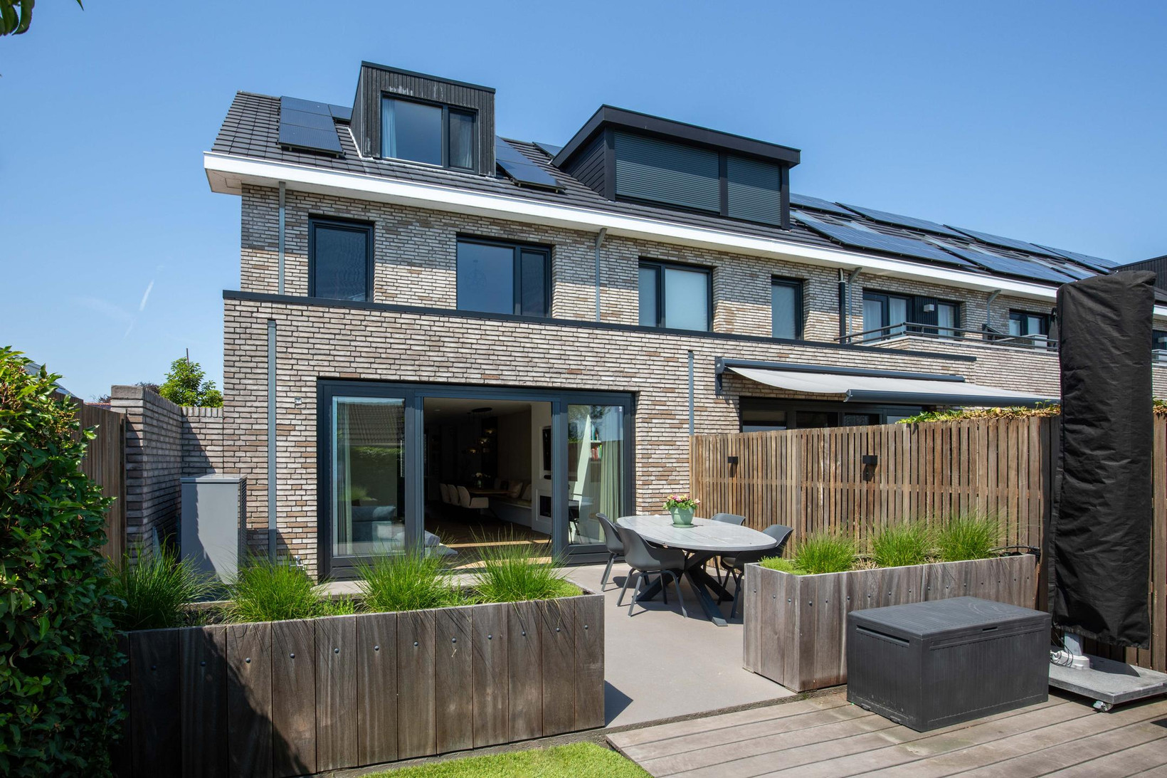 Hoekwoning te koop: Middenweg 100, Ouderkerk Aan De Amstel