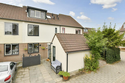 Nederhoven 44