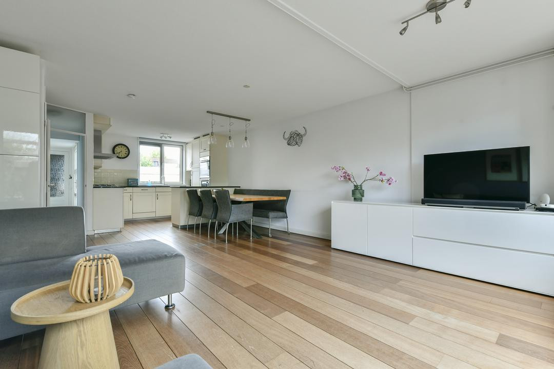 Tussenwoning te koop: Nederhoven 44, Ouderkerk Aan De Amstel