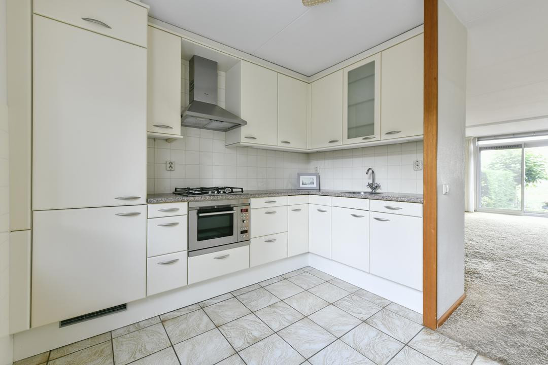 Tussenwoning te koop: Overweg 155, Ouderkerk Aan De Amstel