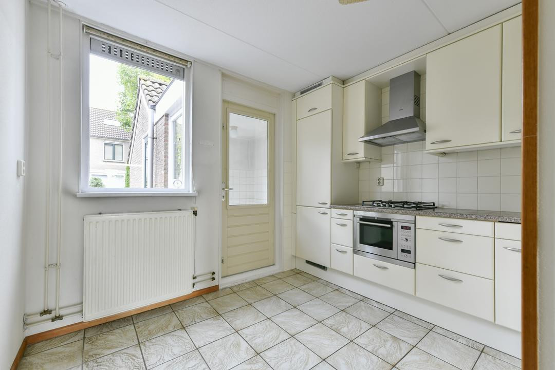 Tussenwoning te koop: Overweg 155, Ouderkerk Aan De Amstel