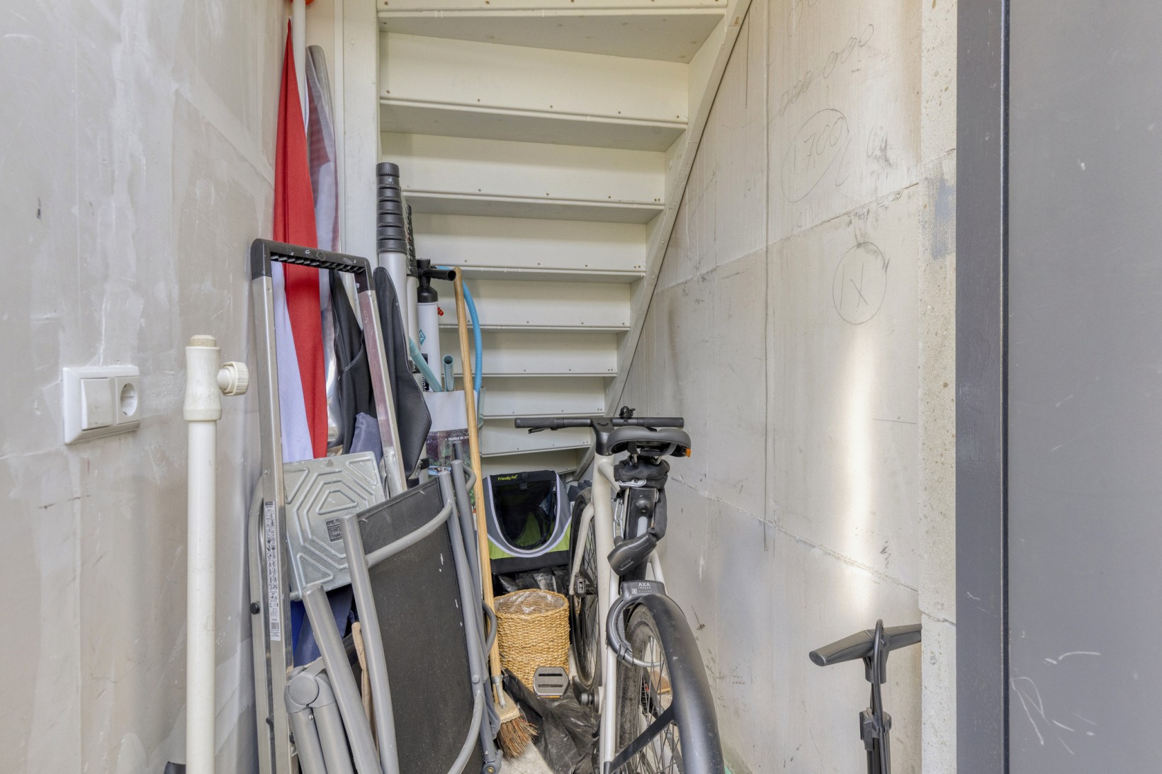 Tussenwoning te koop: Klaproos 4, Ouderkerk Aan De Amstel