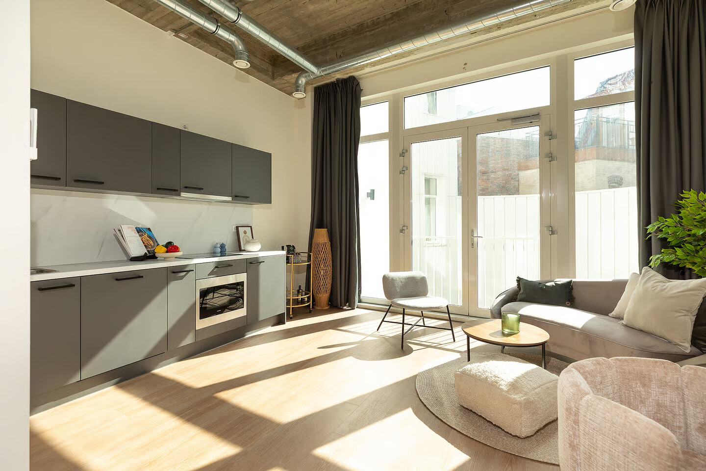 Studio te koop: Bussumerstraat 169, Hilversum